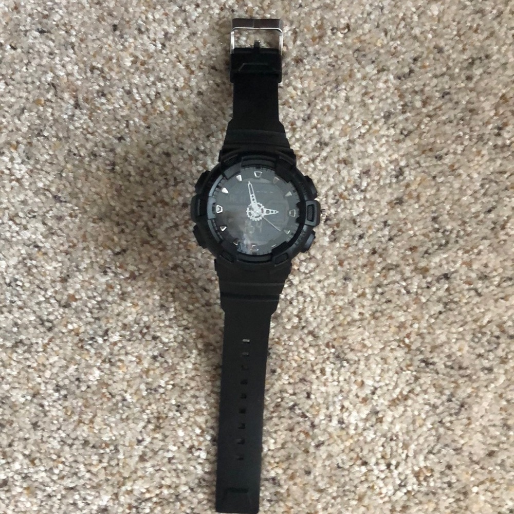Men’s black watch